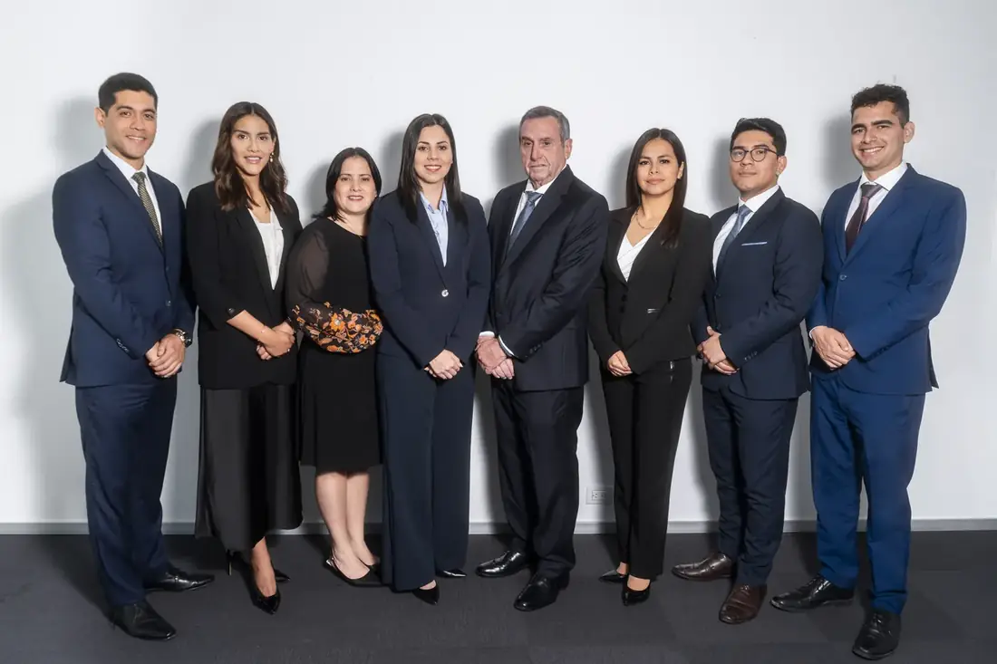 Equipo de Macera y Morón
